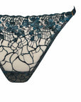 Amela Thong