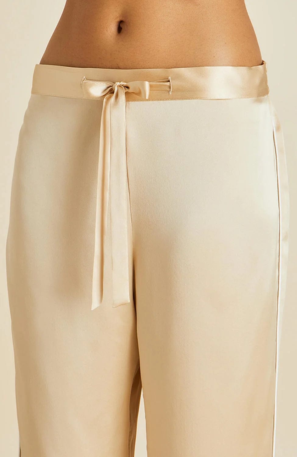 %shop_name_% Olivia von Halle_Coco Caramel Silk Pyjama Set _ Loungewear_