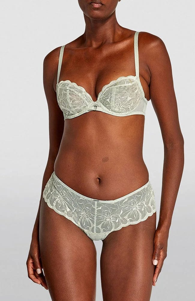 %shop_name_% Chantelle_Fleurs Covering Underwire Bra and Shorty Set _ Lingerie Sets_