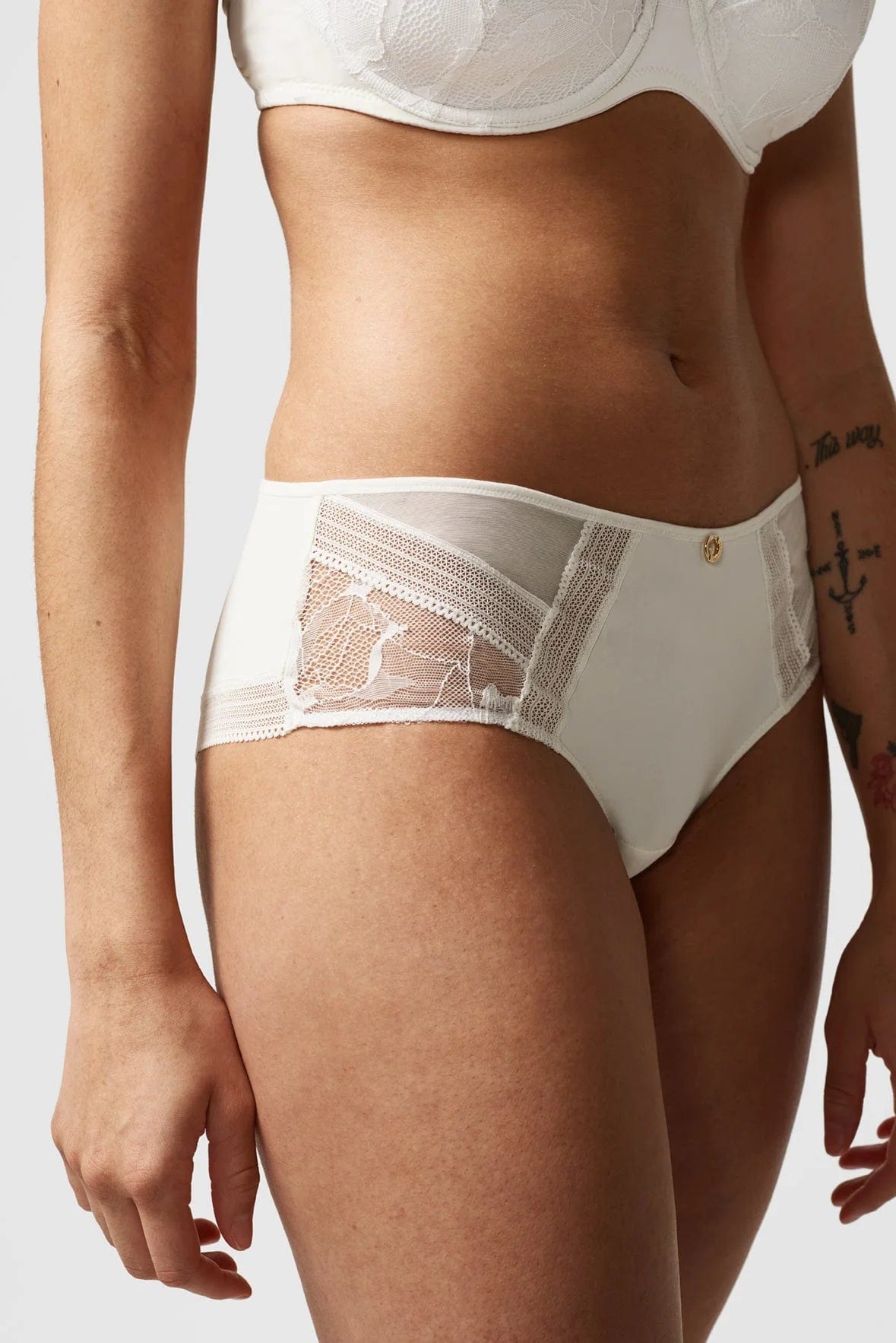 %shop_name_% Chantelle_True Lace Shorty _ Underwear_