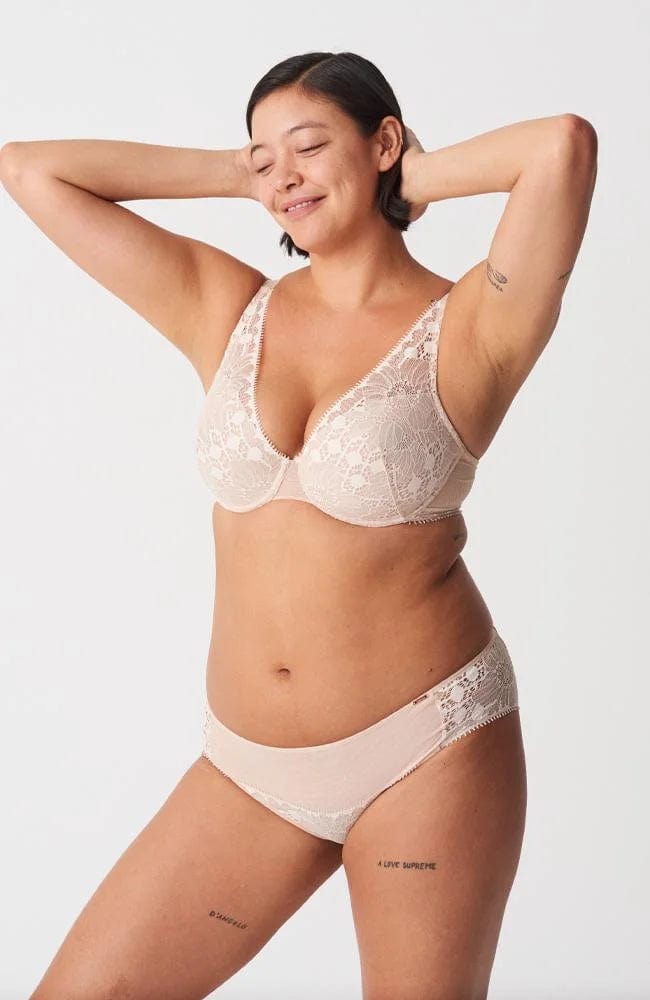 Sheer Lingerie Chantelle Bras Day to Night Plunge Spacer Bra