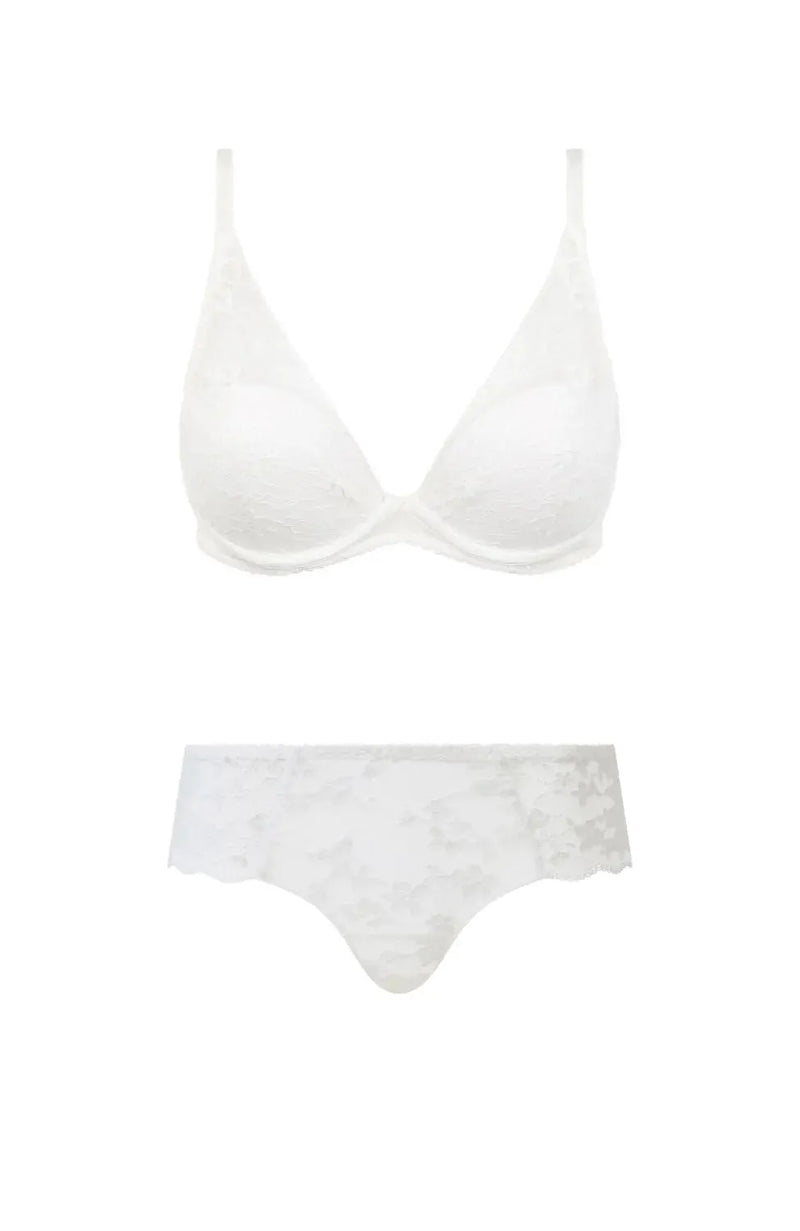Sheer Lingerie Chantelle Lingerie Sets Kiss Plunge T-Shirt Bra and Reealing Shorty Set