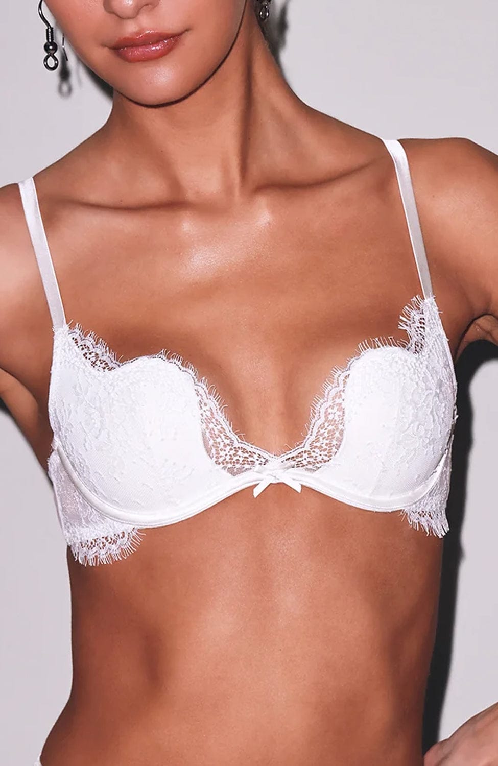 Sheer Lingerie Fleur Du Mal Bras Frankie Lace Seduce U-Plunge Bra