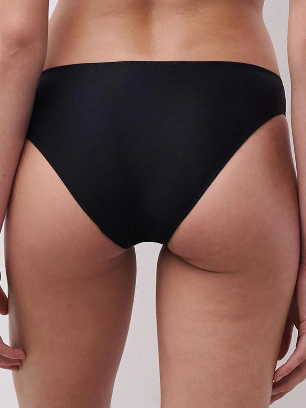 Daily Briefs