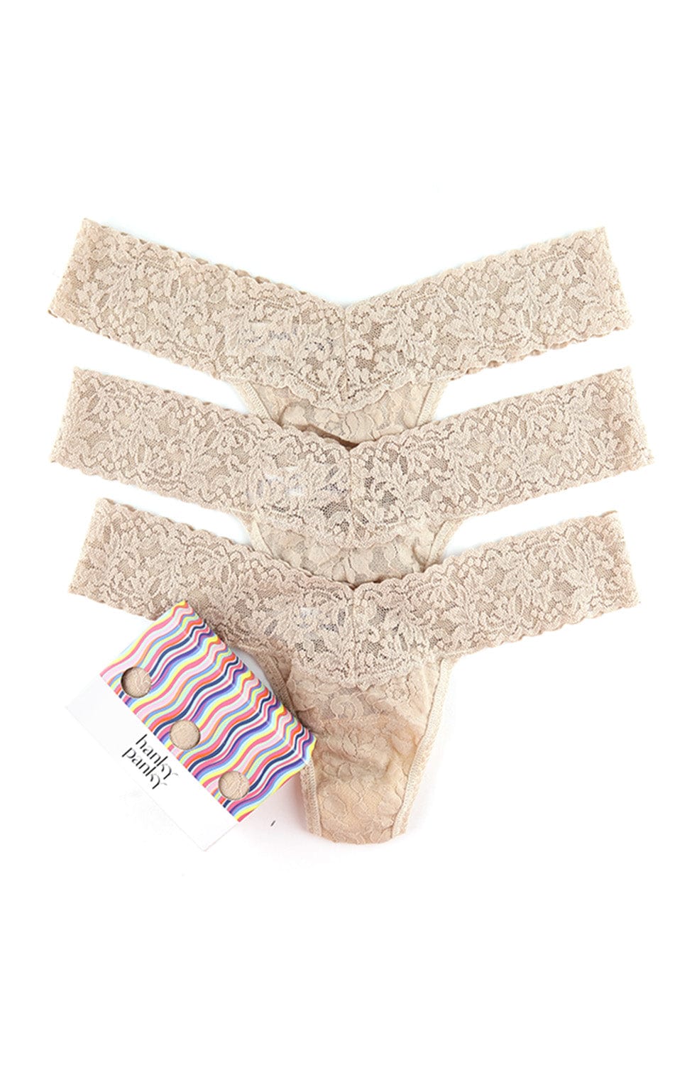 Signature Lace Low Rise Thong 3 Pack