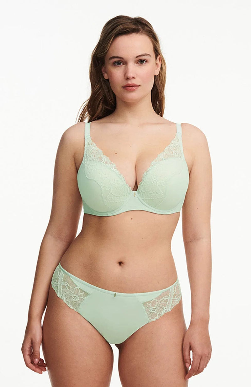 Orangerie Dream Plunge T-Shirt Bra-Bras-Chantelle-SHEER, SHEER, Luxury lingerie brand, Luxury lingerie Hong Kong, Designer lingerie HK, Designer lingerie online, International luxury lingerie, Luxury lingerie gift ideas, buy lingerie online, Designer lingerie global delivery, Luxury lingerie shipping to Australia, Luxury lingerie shipping to Singapore